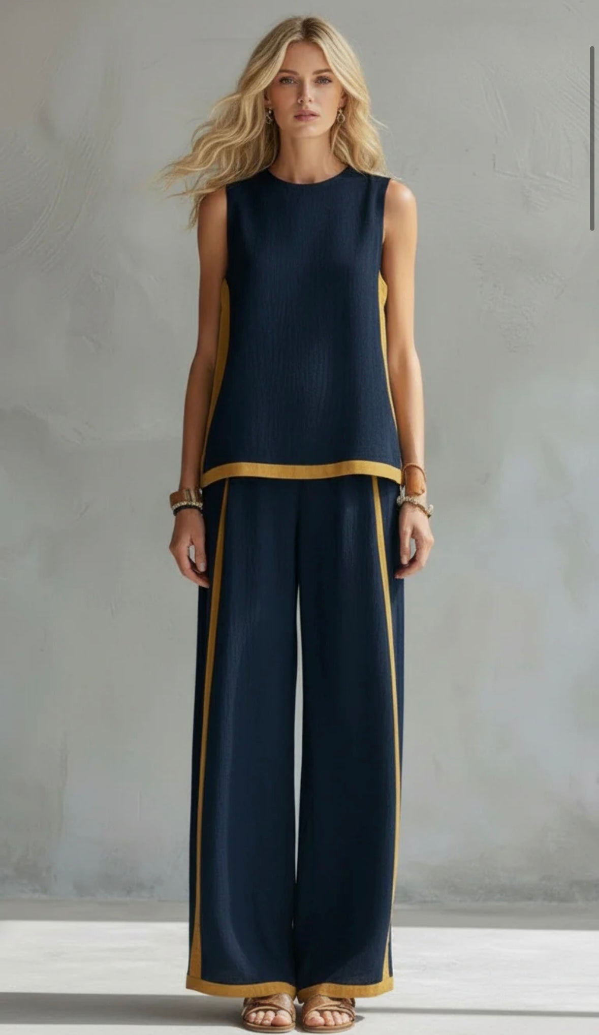 Leila – Two-tone Vest and Pants Set
