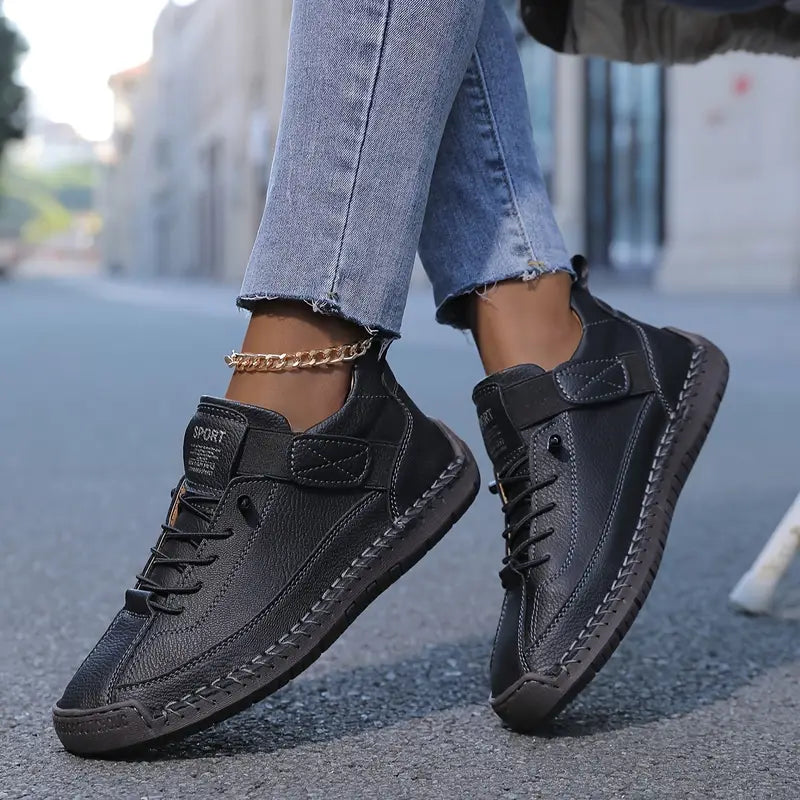 Mia | Classic Comfort Sneakers