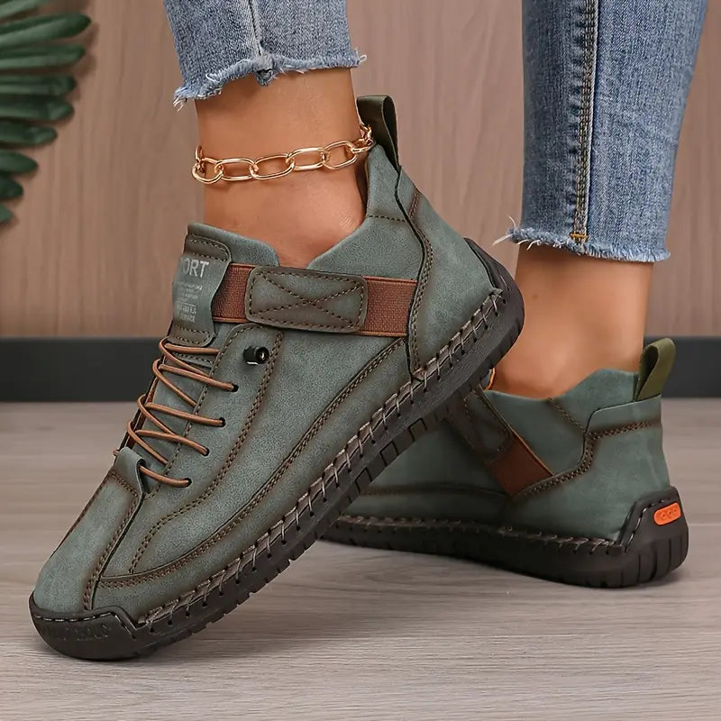 Mia | Classic Comfort Sneakers